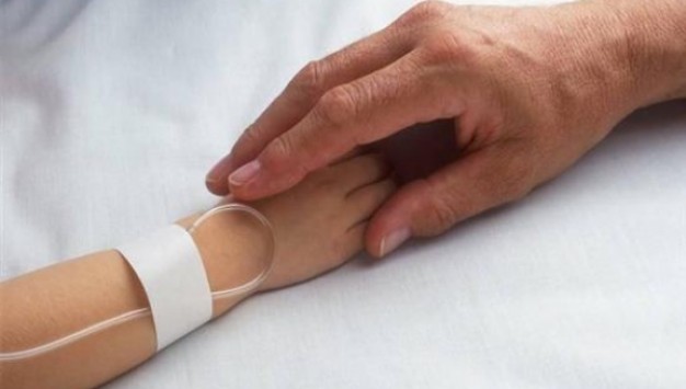 Iατρικός Σύλλογος: Καρκινοπαθείς πεθαίνουν και γυναίκες γεννάνε στo δρόμο επειδή δεν έχουν λεφτά