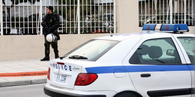 Υπ. Δικαιοσύνης: Με βραχιολάκι εντοπισμού κρατουμένων οι άδειες σε βαρυποινίτες
