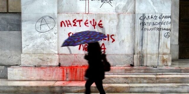 H Ελλάδα διχάζει Βερολίνο και Παρίσι