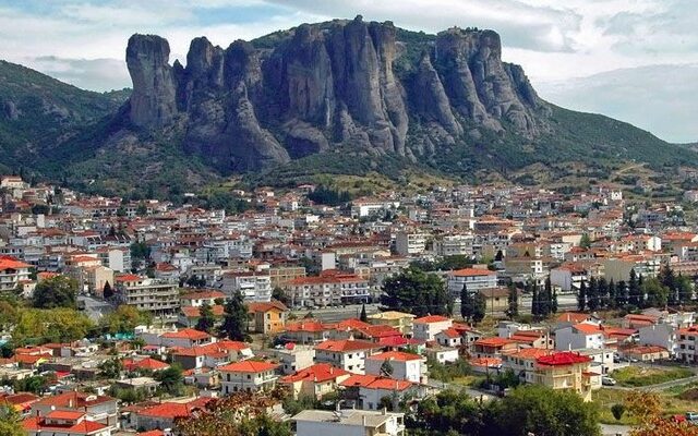 Στο σκοτάδι μετά τις 12 το βράδυ ο δήμος Καλαμπάκας