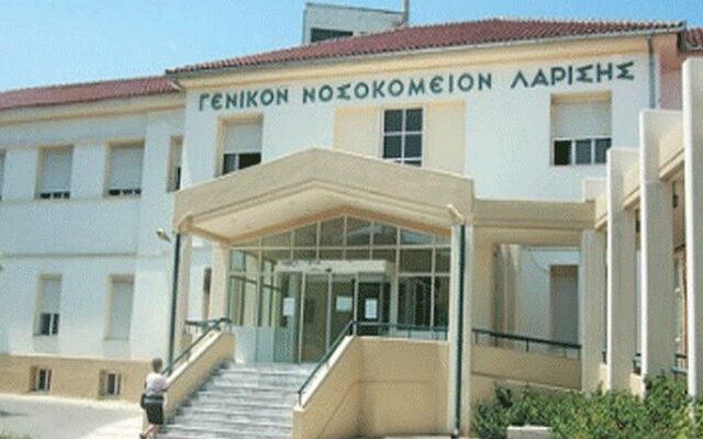 Δίχρονο κοριτσάκι παρασύρθηκε από αυτοκίνητο στη Λάρισα