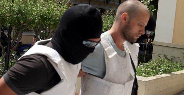 Τι έγραφε σε Διαμαντοπούλου και Τσίπρα ο ληστής της Πάρου