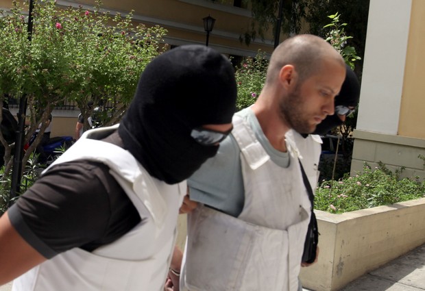 Ποινή 15 μηνών με τριετή αναστολή στον Θεοφίλου για απείθεια και αντίσταση κατά της αρχής