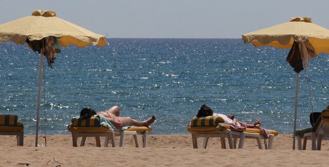 “Πάρτι” φοροδιαφυγής στις τουριστικές περιοχές