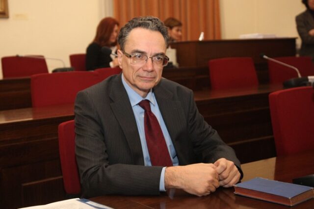 Ηλ. Πλασκοβίτης: Μηνιαίες απολαβές 12.000 ευρώ για 6 χρόνια σε θέση Συμβούλου Νομισματικής Πολιτικής