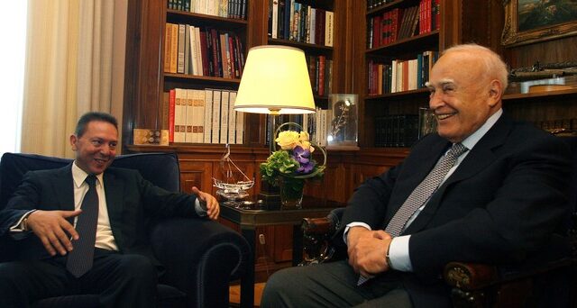 Στουρνάρας: “Δεν θα γίνουν απολύσεις στο δημόσιο”