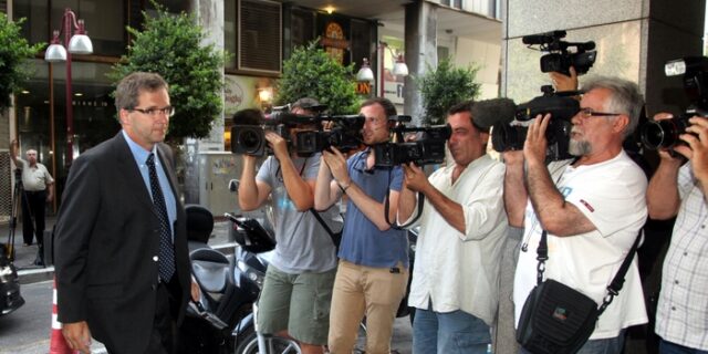 Τα απόρρητα έγγραφα και οι αμφιβολίες της τρόικας για έσοδα από πάταξη της φοροδιαφυγής