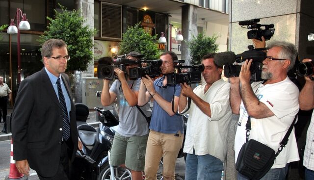 Τα απόρρητα έγγραφα και οι αμφιβολίες της τρόικας για έσοδα από πάταξη της φοροδιαφυγής