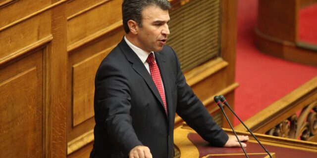 Επίθεση Ζώη στην κυβέρνηση για τα οικονομικά μέτρα