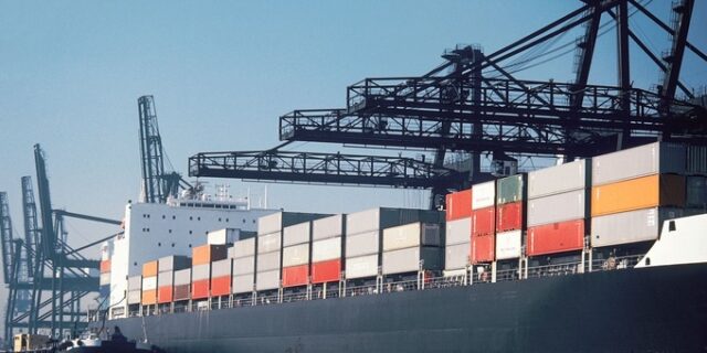 ΠΣΕ: Αυξήθηκαν κατά 4,3% οι εξαγωγές στο εξάμηνο