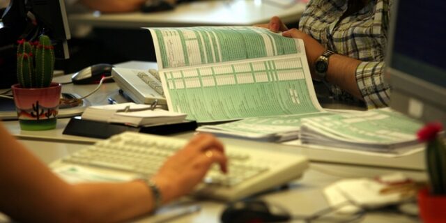 Παράταση υποβολής εκκαθαριστικών ΦΠΑ και δηλώσεων ειδικού φόρου ακινήτων
