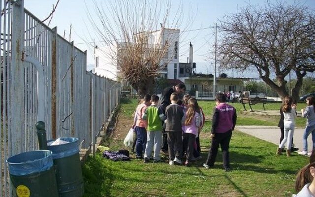 Έταζε σε παιδιά παγωτό για να τα παρασύρει σπίτι του