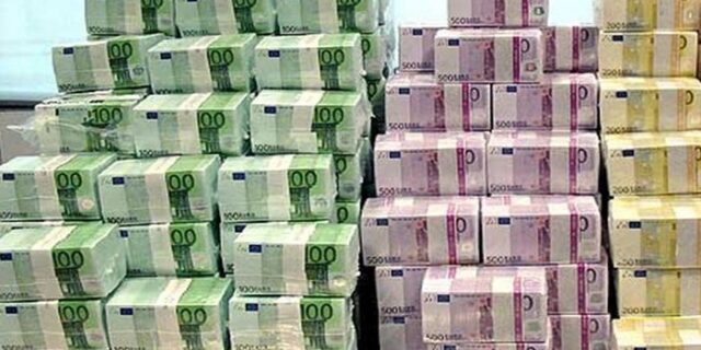 Πουλούσαν υγρό που πολλαπλασίαζε ευρώ!