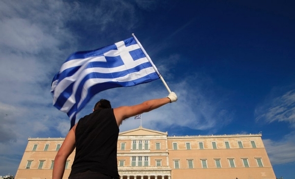 600 δισ. για την Ελλάδα από ομογενείς αν αλλάξει το Σύνταγμα