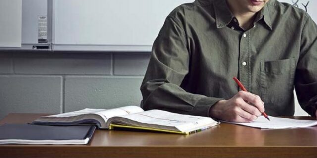 Φόρος 35% προ των πυλών για τα μπλοκάκια