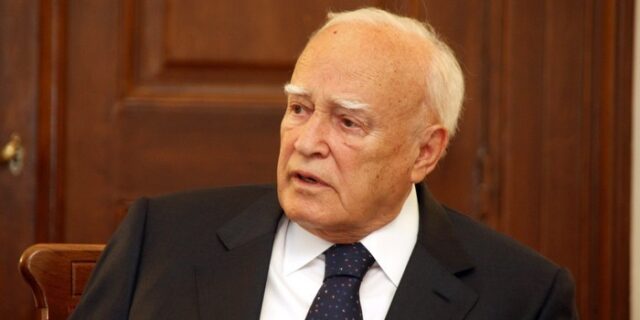 ”Κούρεμα” 50% στο μισθό του Παπούλια