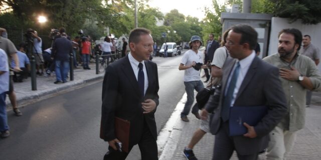 Η οικονομική κρίση στην “ατζέντα” της συνάντησης Στουρνάρα – Βεστερβέλε