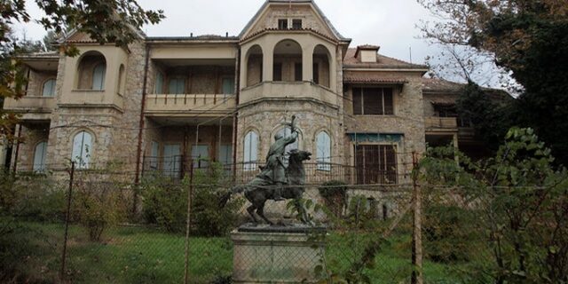 Σχέδιο πώλησης κτιρίων και αξιοποίησης των ανακτόρων του Τατοΐου