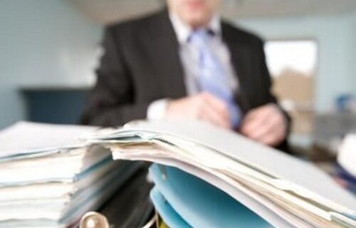 Ιδιοκτήτες μπαρ με εισόδημα 360 ευρώ το μήνα