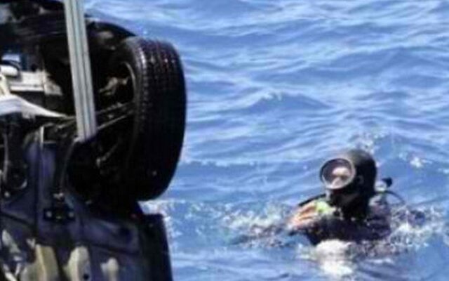 Γυναίκα επιχειρηματίας έπεσε με το αυτοκίνητο της στη θάλασσα