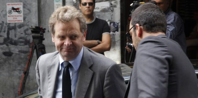 Τα μέτρα δεν ικανοποίησαν την τρόικα. Ζητά πιο σκληρές αποφάσεις