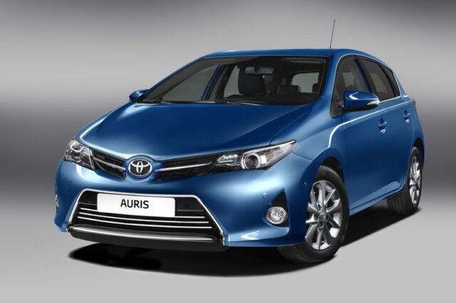 Η Toyota πάει Παρίσι με όπλο το νέο Auris