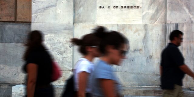 Η κρίση οδήγησε 800.000 οφειλέτες σε αναγκαστική ρύθμιση δανείων