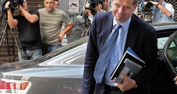 Διάψευση από την Τρόικα: Πριν τις αμερικανικές εκλογές η έκθεση για την Ελλάδα