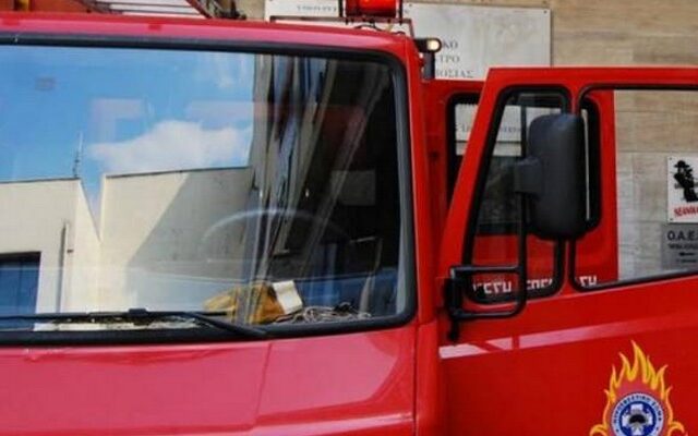 Ζευγάρι ηλικιωμένων εγκλωβίστηκε σε…βόθρο