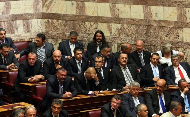 Έρευνα για τη Χρυσή Αυγή διέταξε η εισαγγελέας του Αρείου Πάγου
