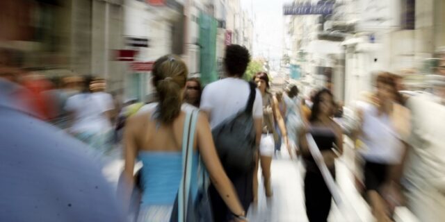 Οικονομικό Βαρόμετρο: Απαισιόδοξοι το 81% των Ελλήνων