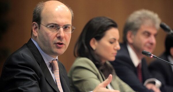 Χατζηδάκης: Το ενιαίο μισθολόγιο θα εφαρμοστεί, χωρίς εξαίρεση