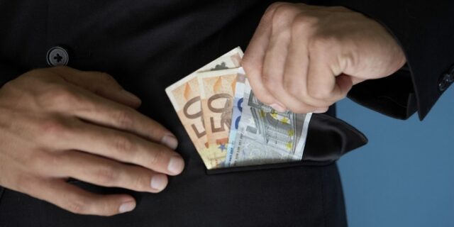 Μεγάλη απάτη για δήθεν χρηματοδότηση επενδύσεων ΑΠΕ