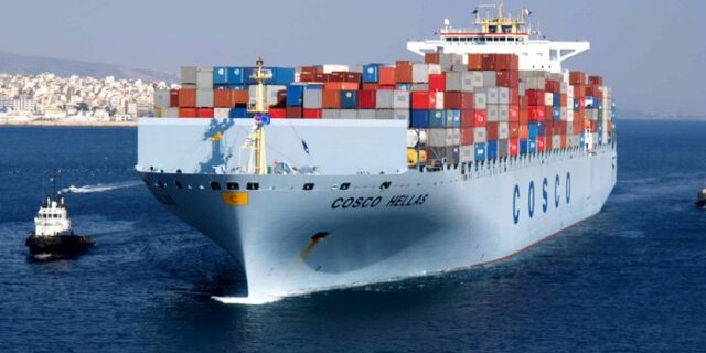 New York Times: Η Cosco θέλει όλο το λιμάνι του Πειραιά