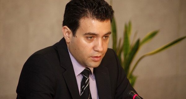 Παπαδόπουλος: “Έκανα αναφορά στον πολιτικό κ. Αβραμόπουλο, όχι τον ιδιώτη”