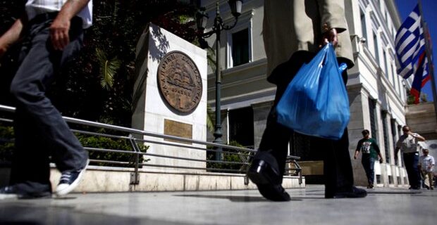 Focus: Η επιστροφή στη δραχμή κοστίζει 17 τρισ. ευρώ