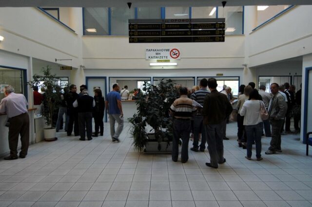 Σενάριο για ενιαίο φορολογικό συντελεστή 28% στους επαγγελματίες