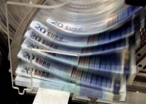 Spiegel: Σχέδιο επαναγοράς ελληνικών ομολόγων μέσω ESM