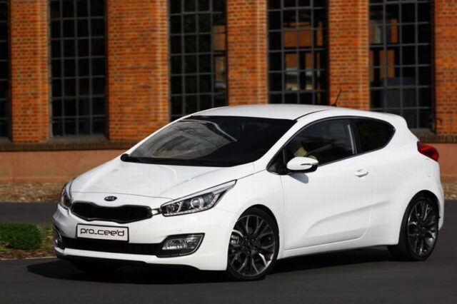 Kia. Τέσσερις πρεμιέρες στο Παρίσι
