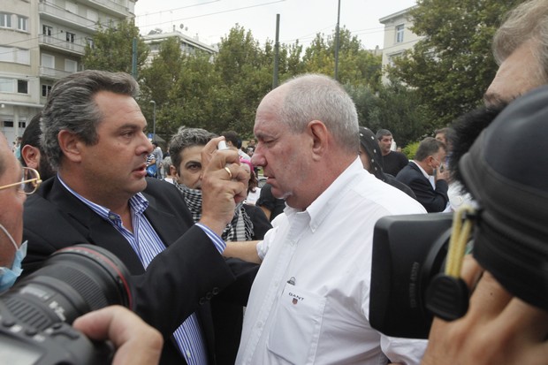 Επίθεση με χημικά κατά Π. Καμμένου και Τ. Κουίκ