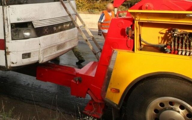 Ατύχημα με λεωφορείο του ΚΤΕΛ Ξάνθης από την βροχόπτωση