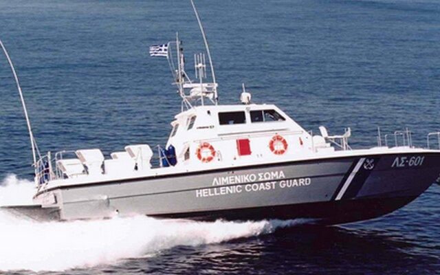 Καταδίωξη σκάφους με παράνομους μετανάστες στη Μυτιλήνη