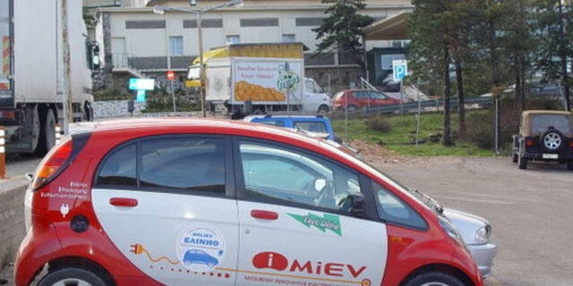 Ράλι με ηλεκτρικά αυτοκίνητα στην Αθήνα