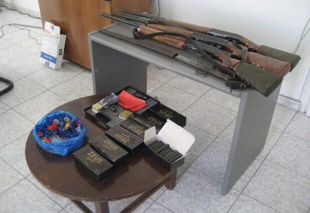Του απαγορεύτηκε η κατοχή όπλων και χρησιμοποιούσε “δανεικά”