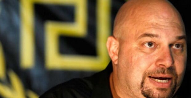 Ρατσιστικό παραλήρημα Παναγιώταρου: “Σπουδαία προσωπικότητα ο Χίτλερ, Αλβανή αδελφή ο σκηνοθέτης του Corpus Cristi”