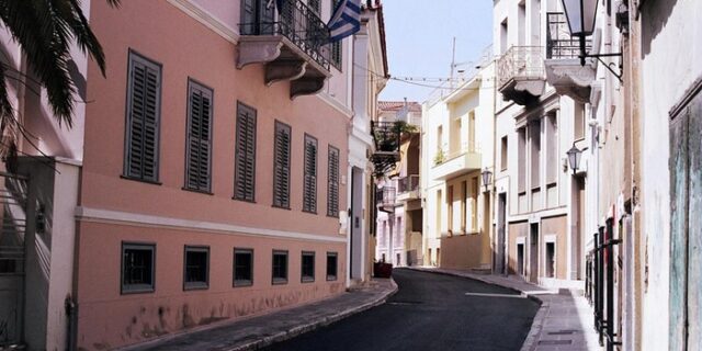 Σπίτια για ενοικίαση με μόλις 50 ευρώ σε Πλάκα και Μεσαιωνική Πόλη Ρόδου