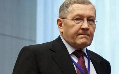Ρέγκλινγκ:”Ακριβότερη των λύσεων” η έξοδος της Ελλάδας από το ευρώ