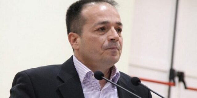 Ο Σταυρογιάννης κατηγορεί τον Σαμαρά για “οβιδιακή μεταμόρφωση”