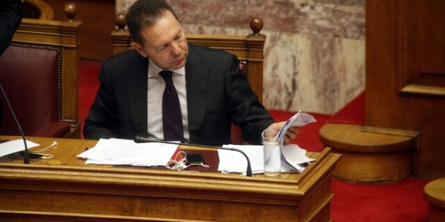 Ύφεση 3,8% και 24,7% ανεργία το 2013 στο Προσχέδιο του Προϋπολογισμού