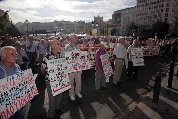 Der Spiegel: Μύθος τα περί ‘Ελλήνων συνταξιούχων πολυτελείας’